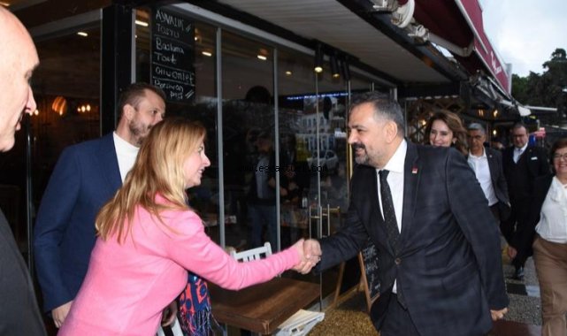 CHP İzmir’de Aslanoğlu Hız Kesmiyor