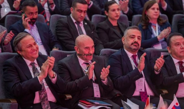 Millet İttifakı Belediye Başkanları İzmir'de buluştu