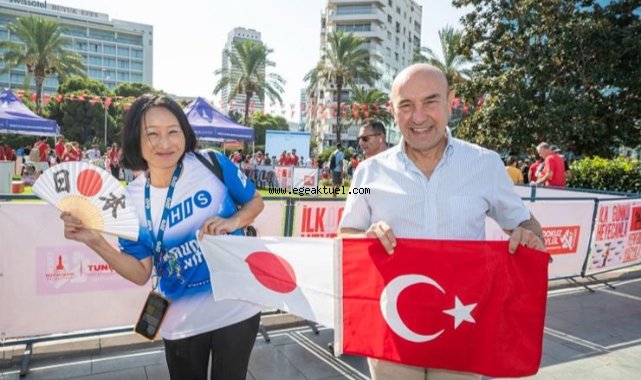 9 Eylül İzmir Yarı Maratonu’nda kurtuluş coşkusu