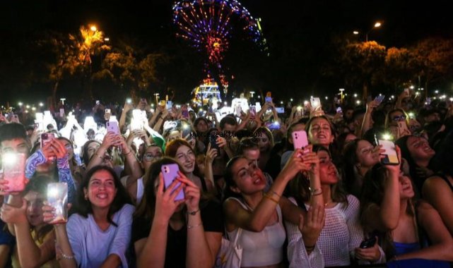 Fuar'da müzik ziyafeti