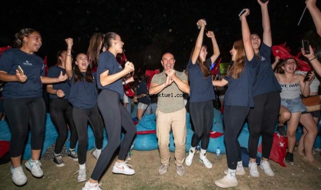 Soyer: “İyi ki sultanlarımız var”