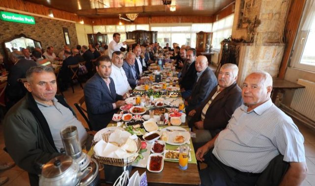 Başkan V. Özkan Muhtarlarla Bir Araya Geldi