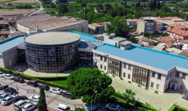 Menemen Belediyesi'nde tarihi bütçe kabul edildi