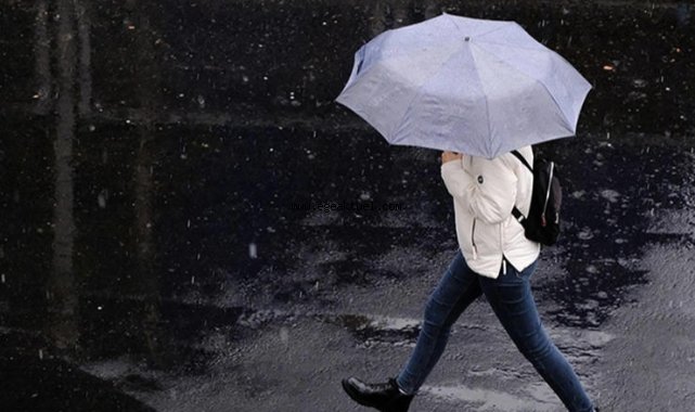 Meteoroloji'den İzmir için gök gürültülü sağanak uyarısı
