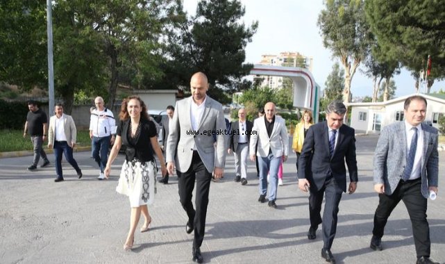 Karşıyaka Belediyesi üretiyor, sokaklar yenileniyor