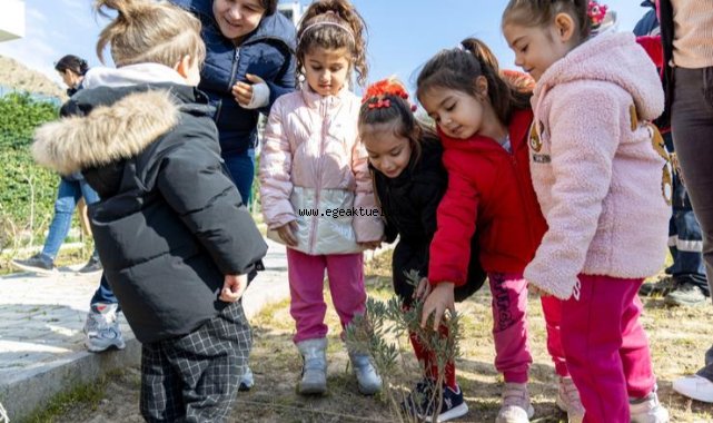 Karşıyaka’da anaokulu öğrencileri bostanda üretimi deneyimledi