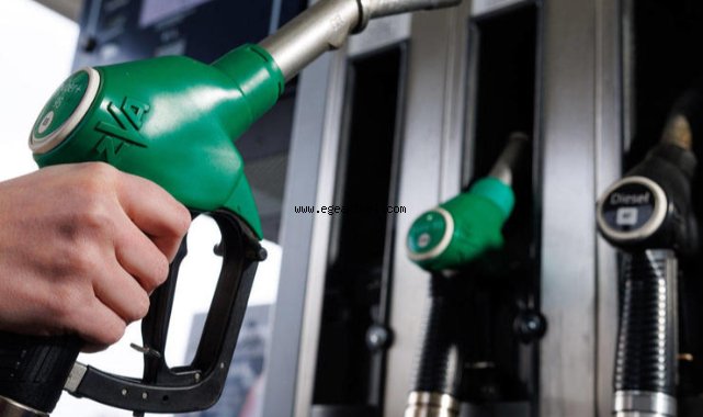 Benzine zam geldi, motorine yolda