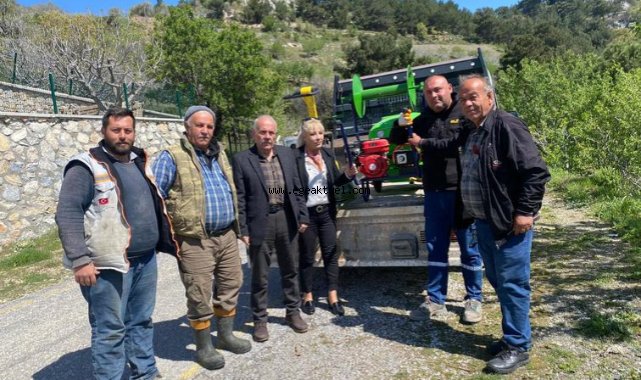 Çiftçilere Destek: İlaçlama Makinesi Hediye Edildi