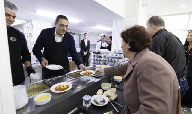 Balçova Belediyesi'nden İhtiyaç Sahiplerine Sıcak Yemek Desteği