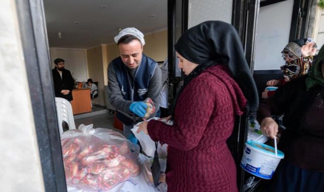 İftar bereketi Büyükşehir’in aşevinden sofralara uzanıyor
