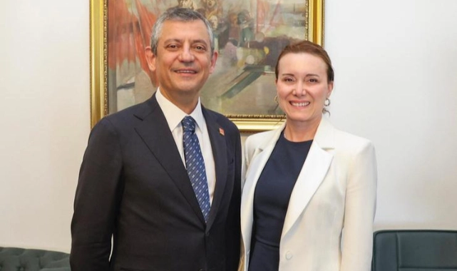 Konak’ta Ferdi Zeyrek Gençlik Merkezi açılıyor: Kurdeleyi Özgür Özel kesecek