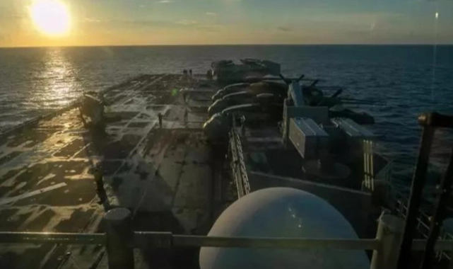 İran: USS Tripoli'ye füze fırlattık