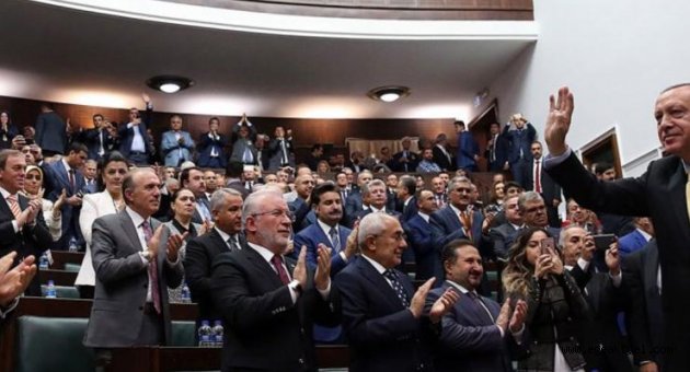 AK Parti anketinde beklenmedik sonuç