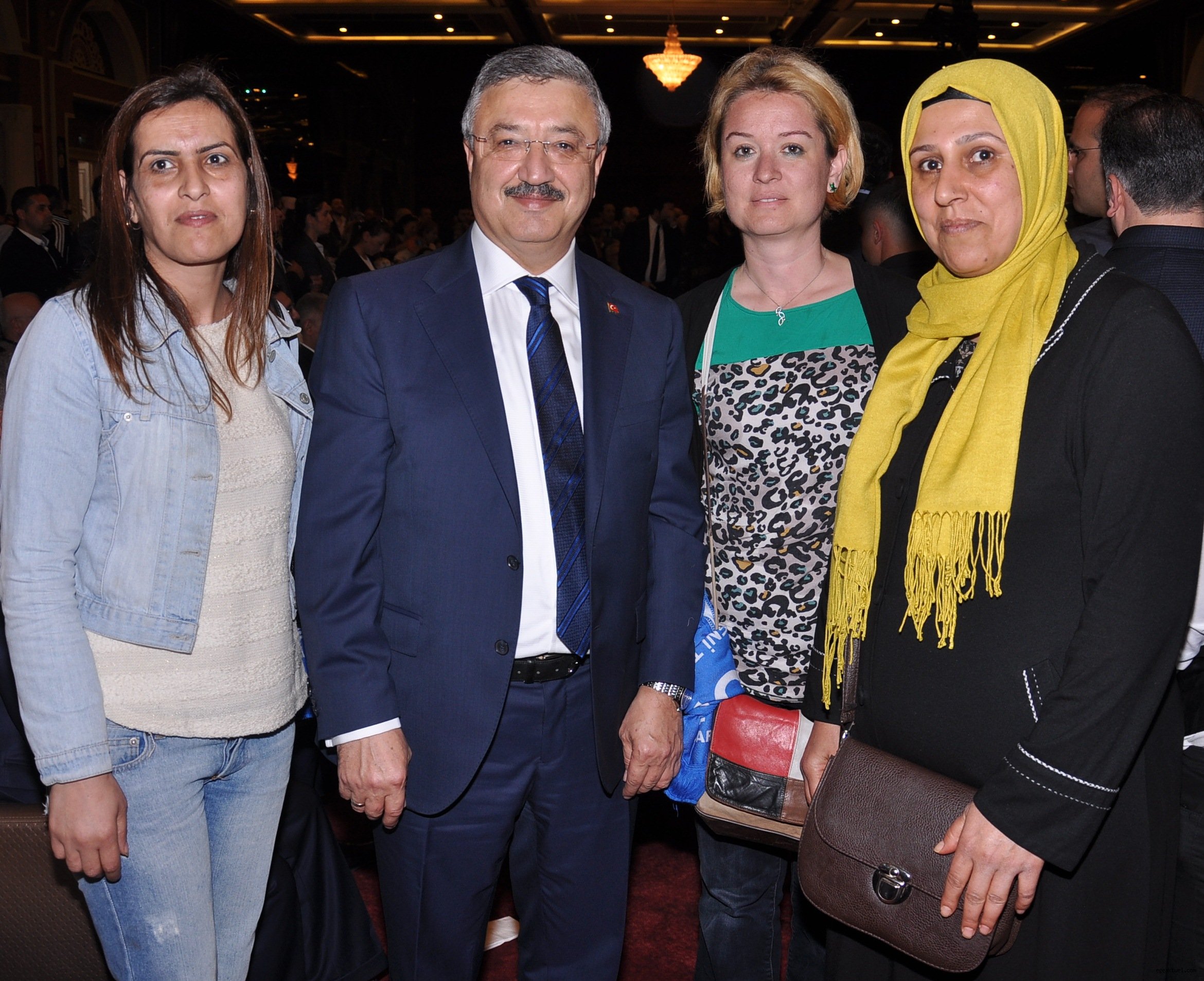 AK Partili Nasır'dan kadınlara STK çağrısı