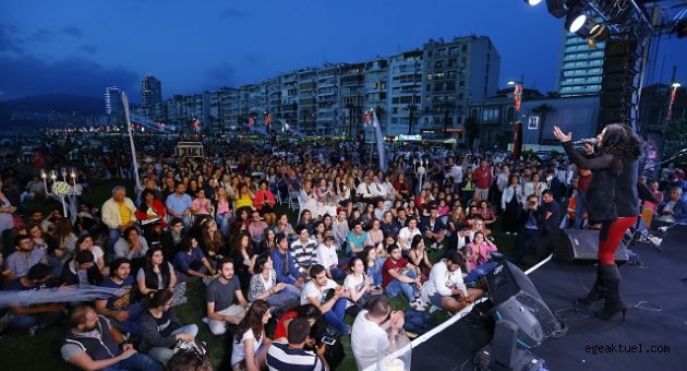 Alsancak Şenliği coşkulu başladı