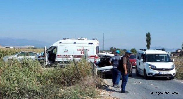 Bakan'ın ailesi trafik kazası geçirdi!