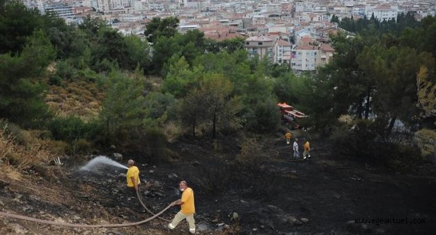 Balçova'da korkutan yangın: Evdeki yangın ormanı da yaktı!