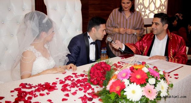 Başkan Kayalar ilk nikahını kıydı