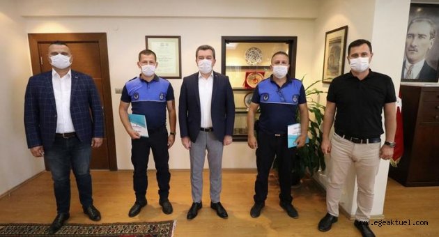 Dedektif gibi çalışan zabıtaya ödül