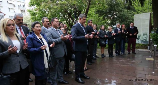 Başkan Tugay, Zübeyde Anne’nin huzuruna çıktı