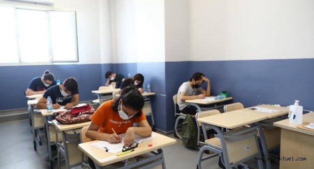 Bayraklı Belediyesinden öğrencilere deneme sınavı