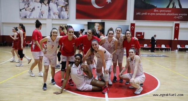 Bayraklı'nın perileri fırtına gibi esiyor