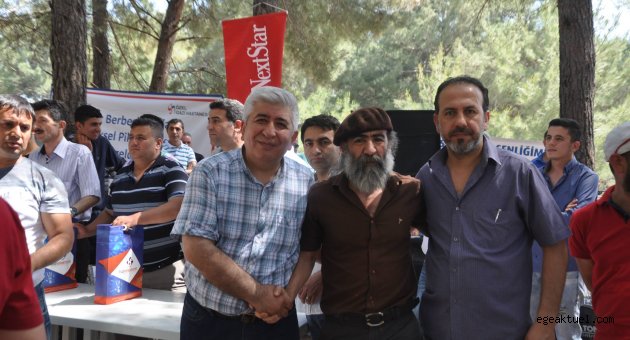 Berberler bahar şenliğinde stres attı