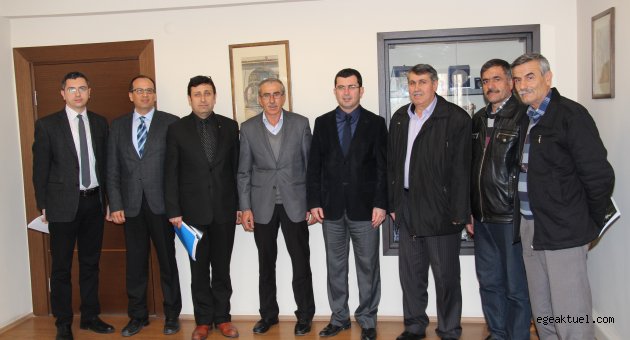 Bergamalı çiftçinin yeni gelir kapısı ipekböcekciliği