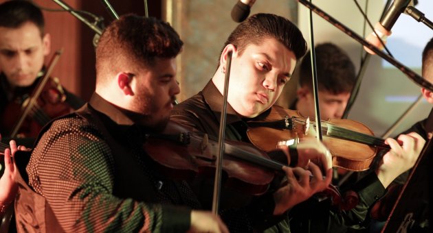 Bizim Orkestra büyüledi
