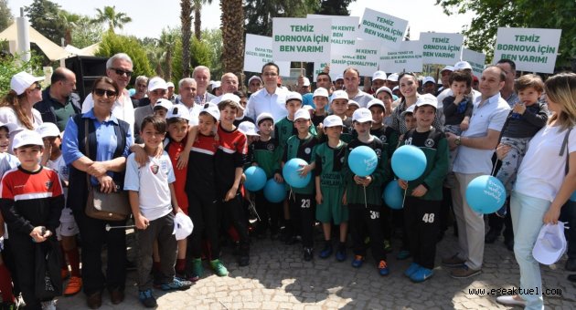 Bornova’da Bahar Temizliği’nin yeni adresi Çamdibi oldu