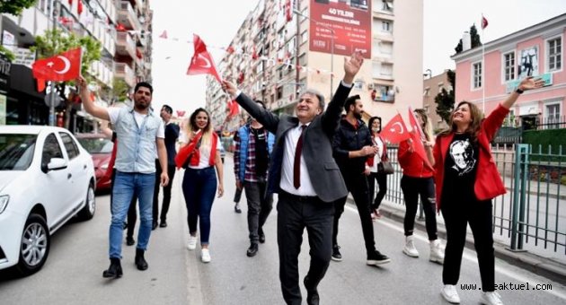Bornova’da Cumhuriyet Bayramı’na tedbirli kutlama