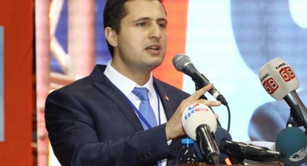 Bu kez de Müslüm Gürses çaldı! CHP'li Deniz Yücel'den tepki