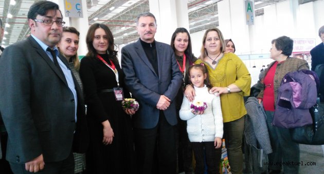 Bucalı Gençler Fuar'da Birinci