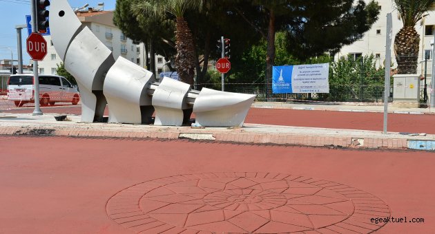 Büyükşehir, İzmir’in yollarına “renk” katıyor