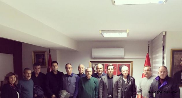 CHP Foça örgütü eğilim yoklaması istedi