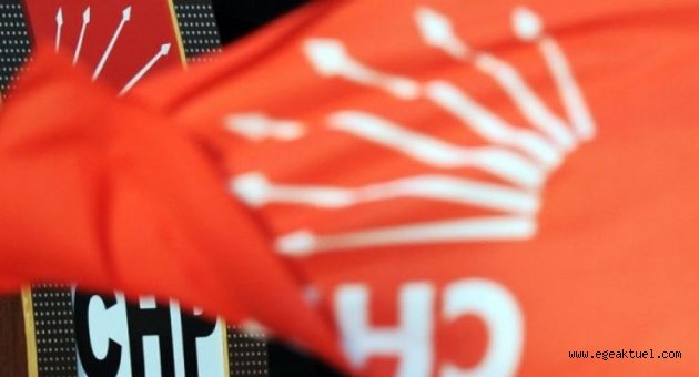 CHP'de o ilçede istifa depremi