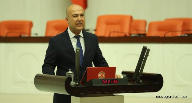 CHP'li Bakan 'Çeşme Havalimanı'nı sordu!