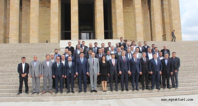 Cumhur İttifakı’nın İzmirli başkanları Anıtkabir’de