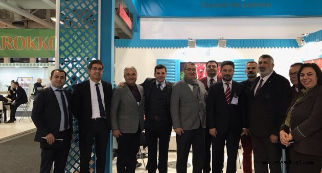 Dünya Türk kirazı yiyecek