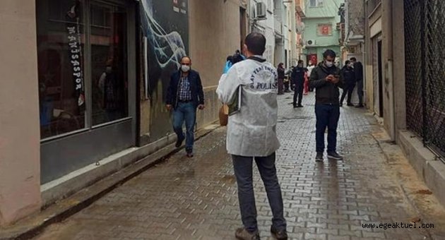  Evinde tabancayla vurulmuş halde bulundu