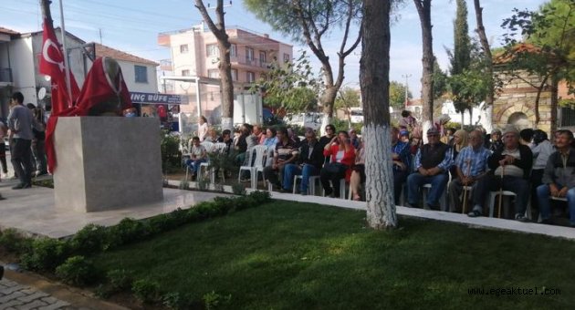 Foça Yeni Bağarası'nda Atatürk büstü açıldı