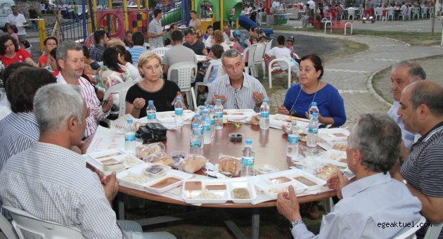 Gaziemir’de Halil İbrahim sofraları