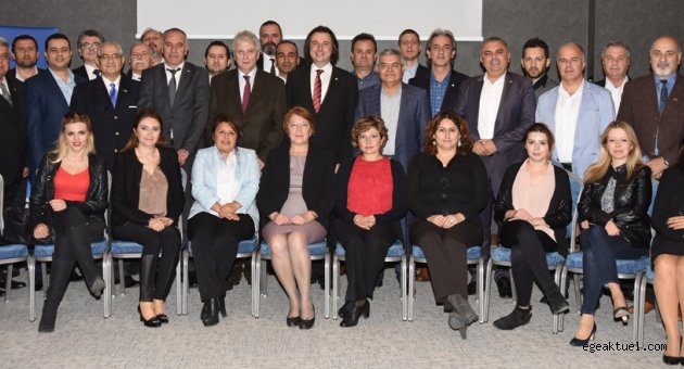 İşsizliğin çözümü en az yüzde 5 büyümek