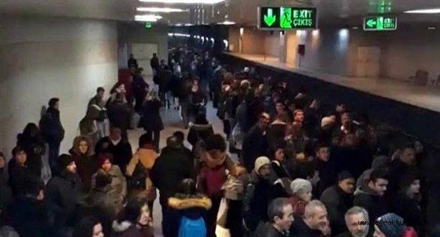 İZBAN'da ilk gün çilesi