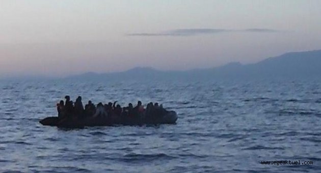 İzmir açıklarında 69 düzensiz göçmen yakalandı