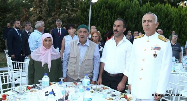 İzmir’de gaziler anıldı