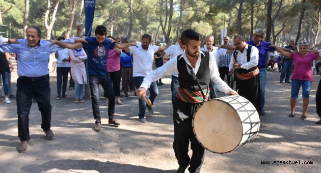 İzmir’de “peynirli ekmek” çoşkusu