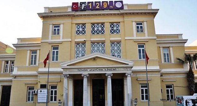 ‘İzmir Marşı’ndan rahatsız oldu