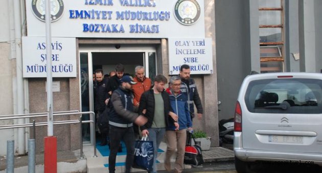 İzmir merkezli FETÖ operasyonunda 60 şüpheli adliyeye sevk edildi