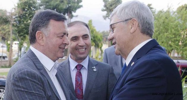 "İzmir yüzünü güneşe dönecek"